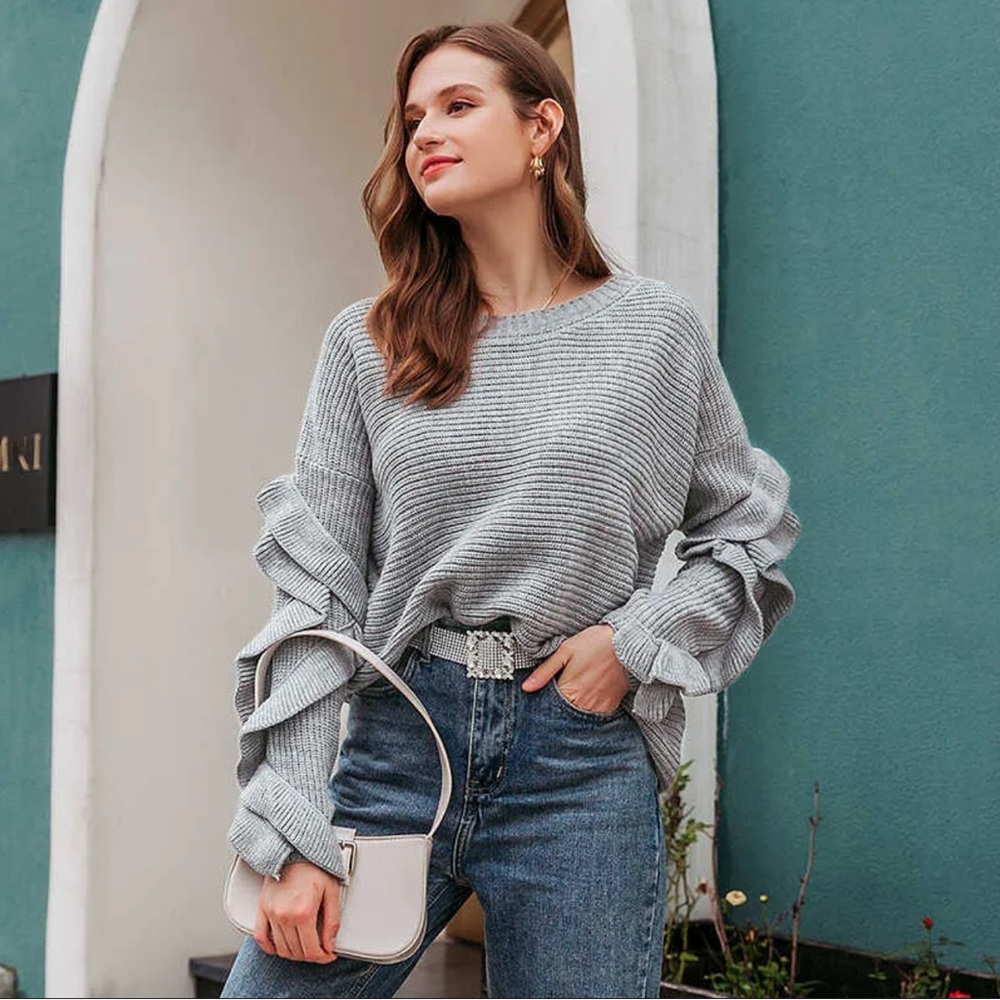 Simplee Gray Ruffle Sleeve Sweater